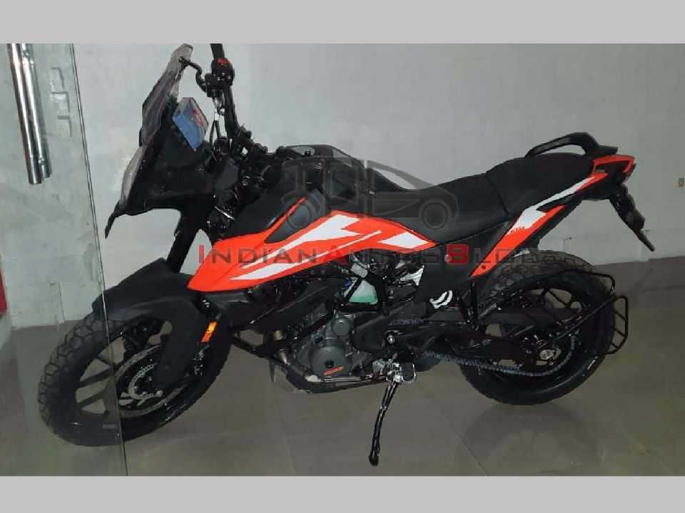 KTM 250 Adventure foi flagrada na ndia